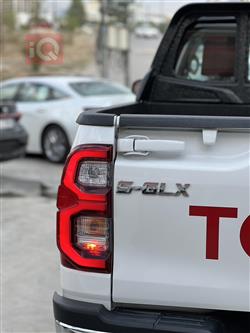 تۆیۆتا هایلۆکس